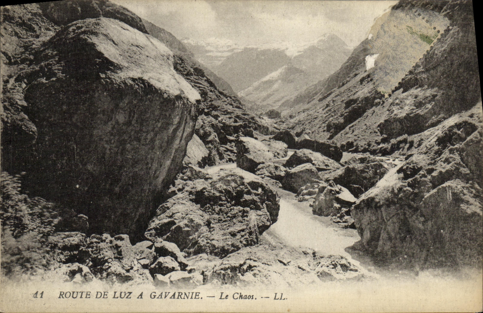 VINTAGE POSTCARD Luz Route De Luz has Gavarnie Chaos