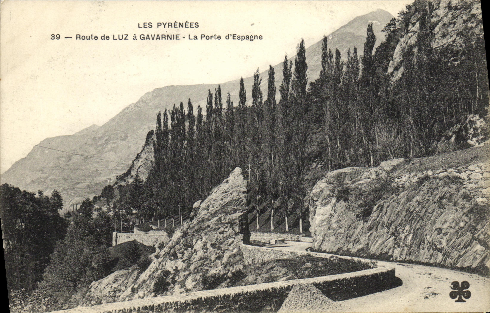 VINTAGE POSTCARD Route De Luz has Gavarnie the Gate D Spain