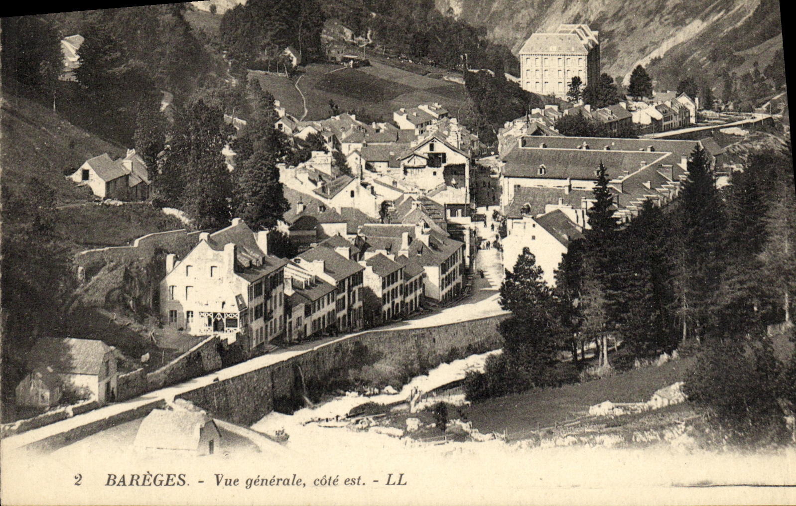 VINTAGE POSTCARD Bareges View east coast