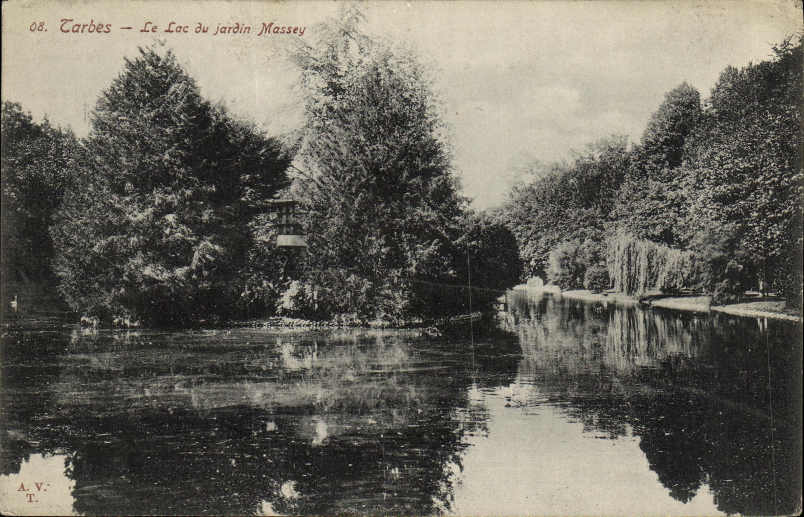 CPA Tarbes Le Lac du Jardin Massey