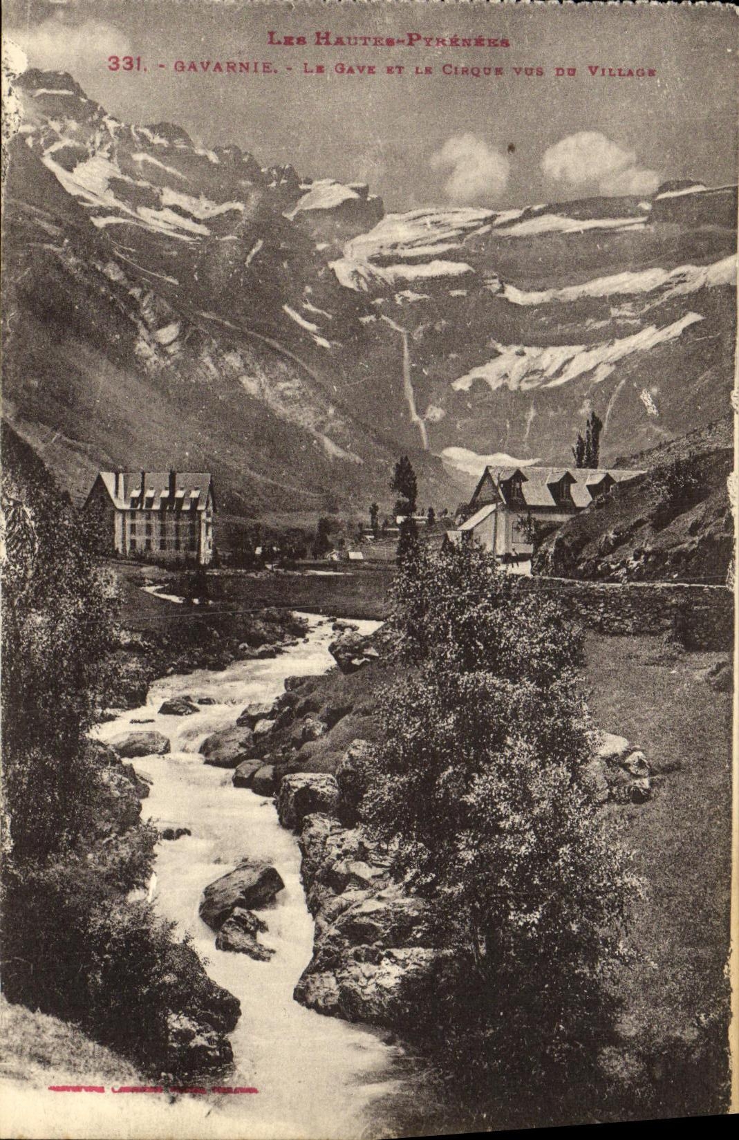 CPA Gavarnie Le Gave Et Le Cirque vus Du Village