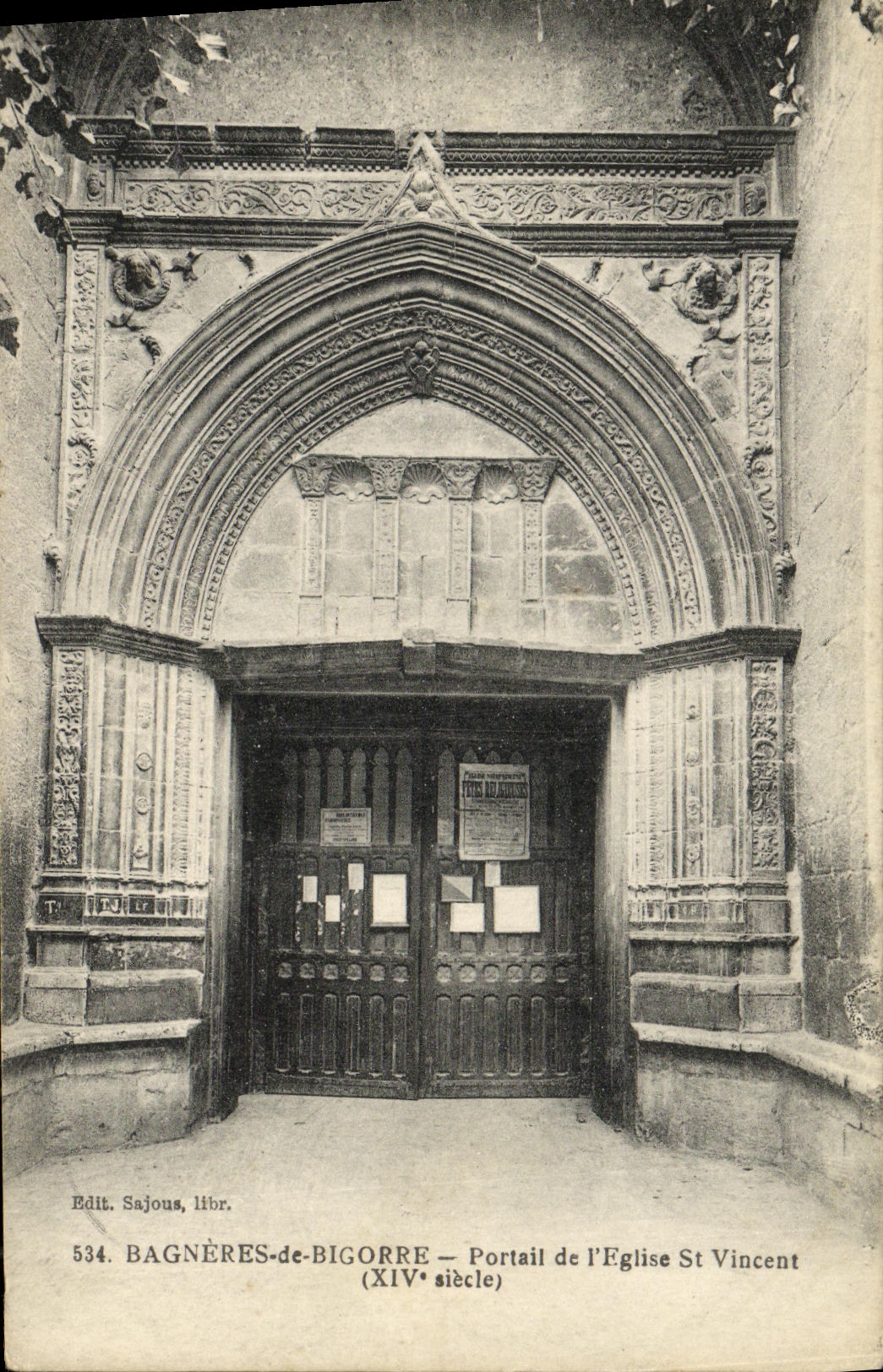 VINTAGE POSTCARD Bagneres de Bigorre Gate of L Church St Vincent
