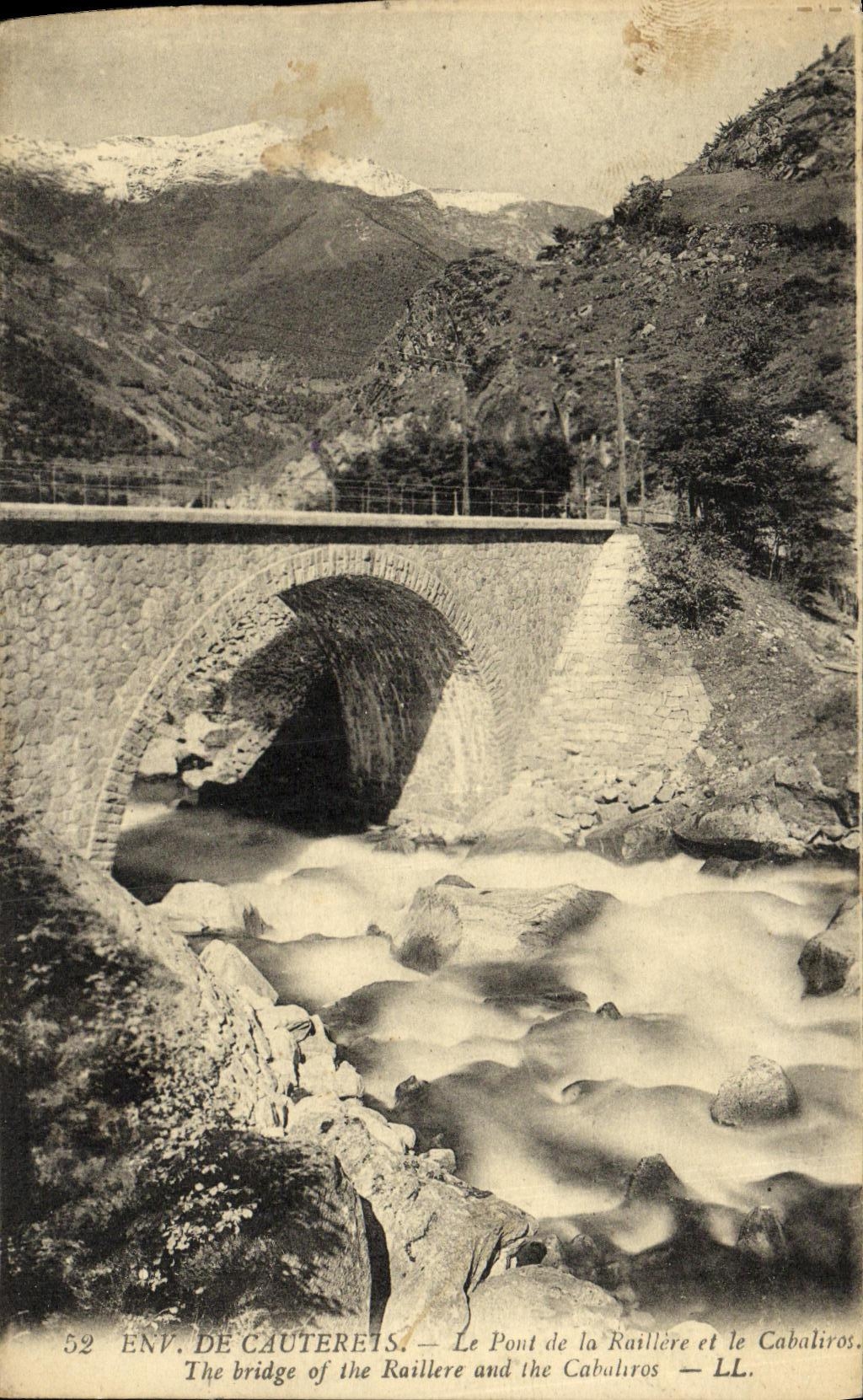 VINTAGE POSTCARD Cauterets the Bridge of Ratillere and Cabaliros