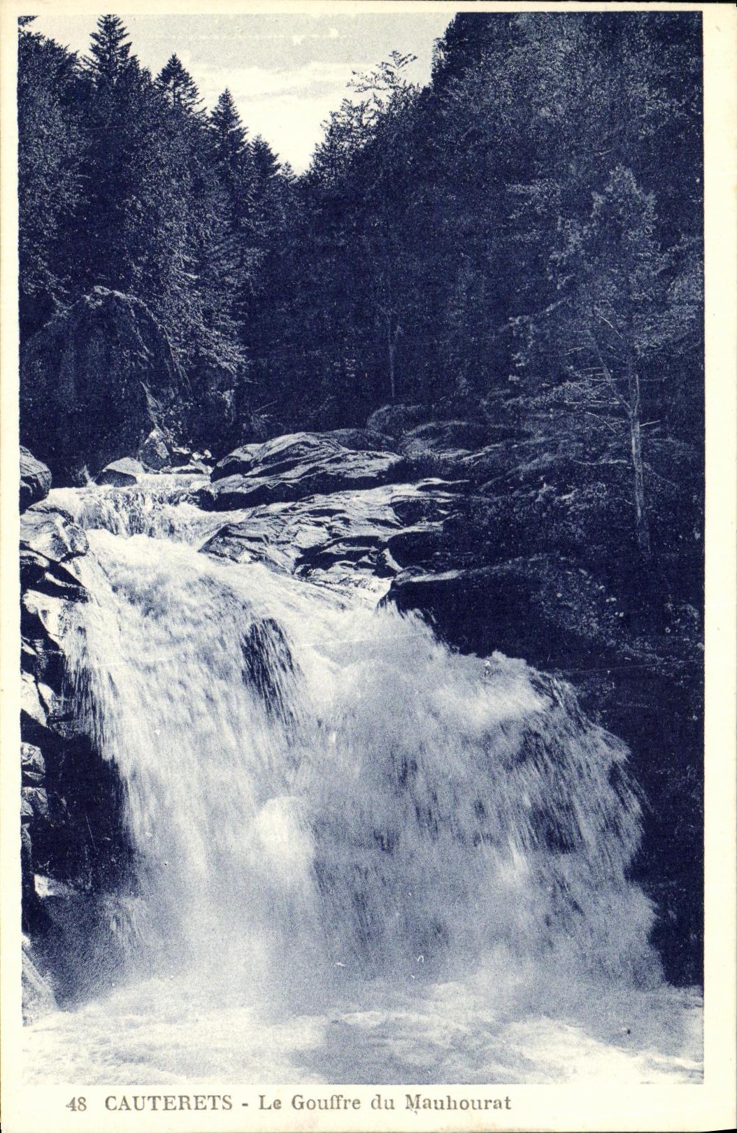 VINTAGE POSTCARD Cauterets the Pit of Maubourat