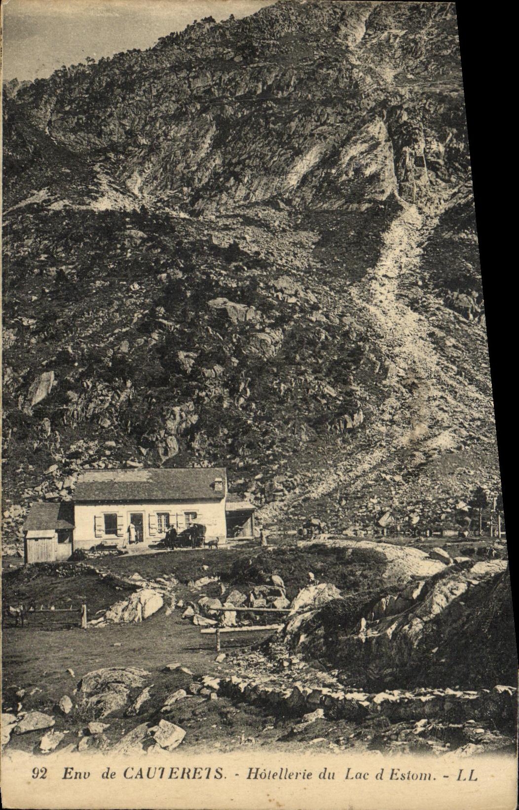 VINTAGE POSTCARD Cauterets Hotel trade of the Lake D Estom