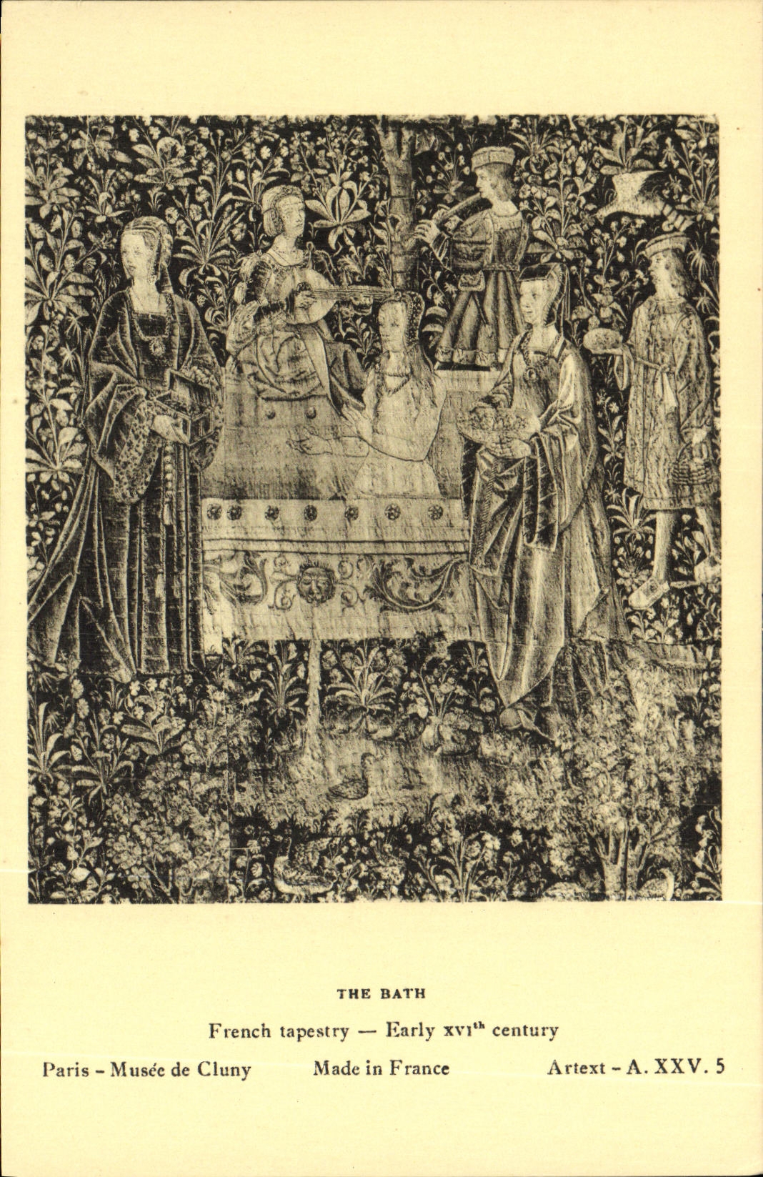 CPA The Bath French tapestry Early XVl th Century Paris Musee de Cluny