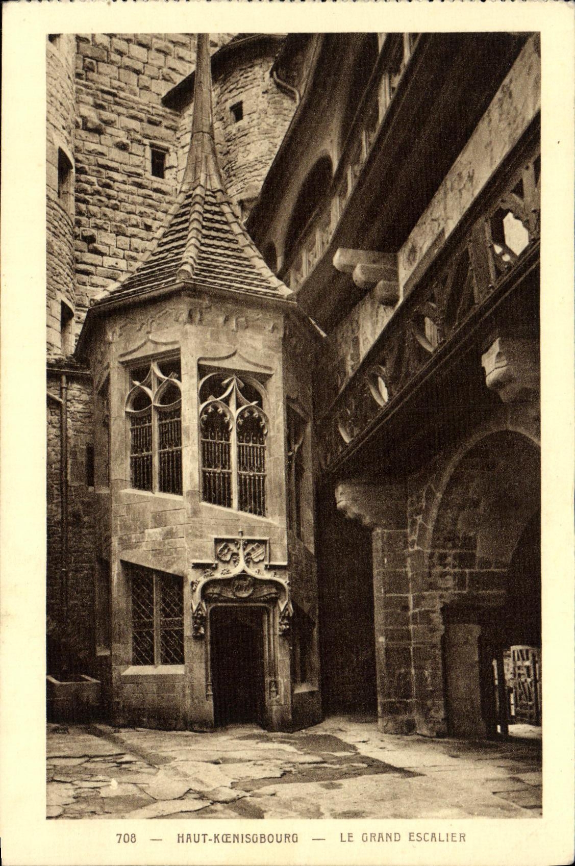 VINTAGE POSTCARD High Kœnigsbourg the large Staircase