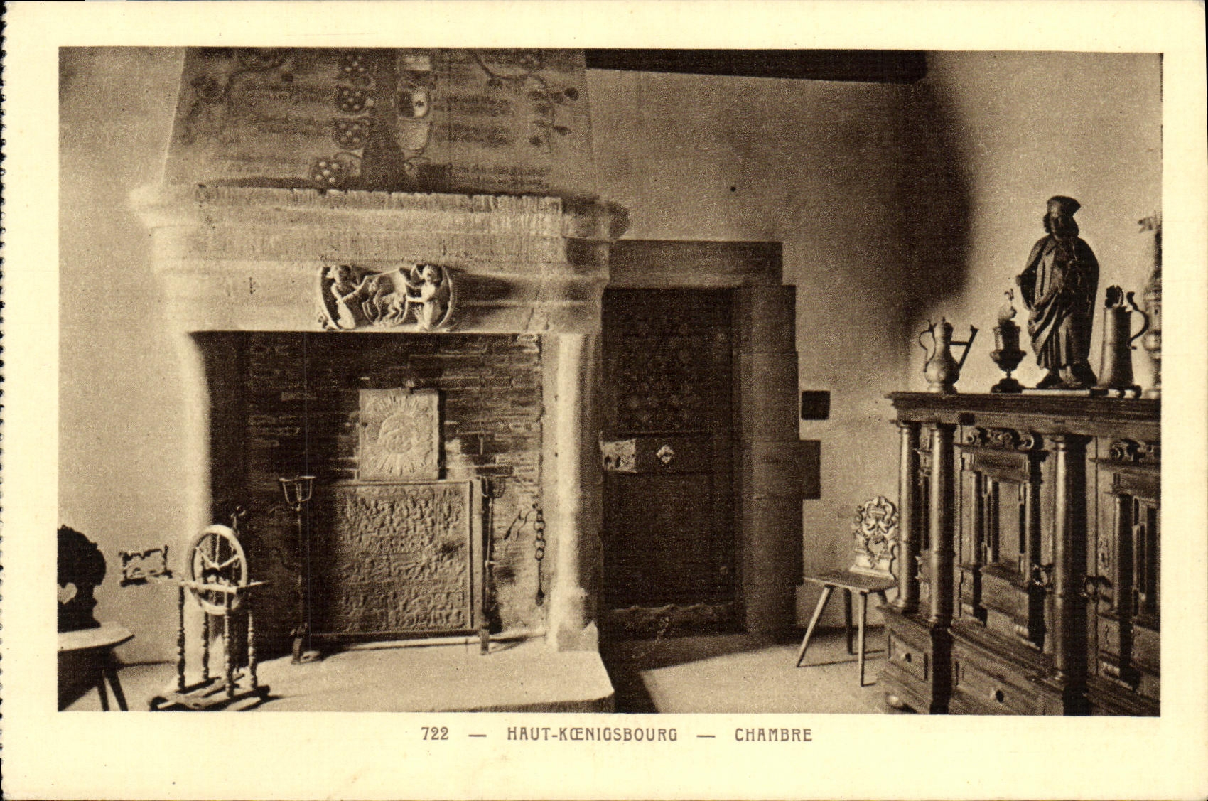VINTAGE POSTCARD High Kœnigsbourg Room