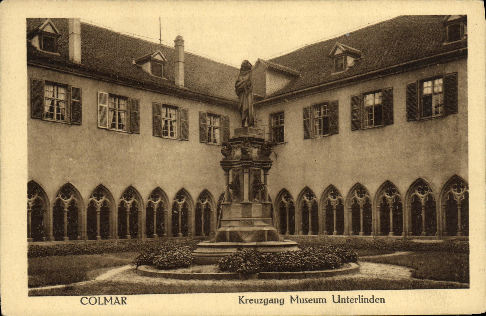Museo de Colmar Kreuzgang Unterlinden de la POSTAL de la VENDIMIA