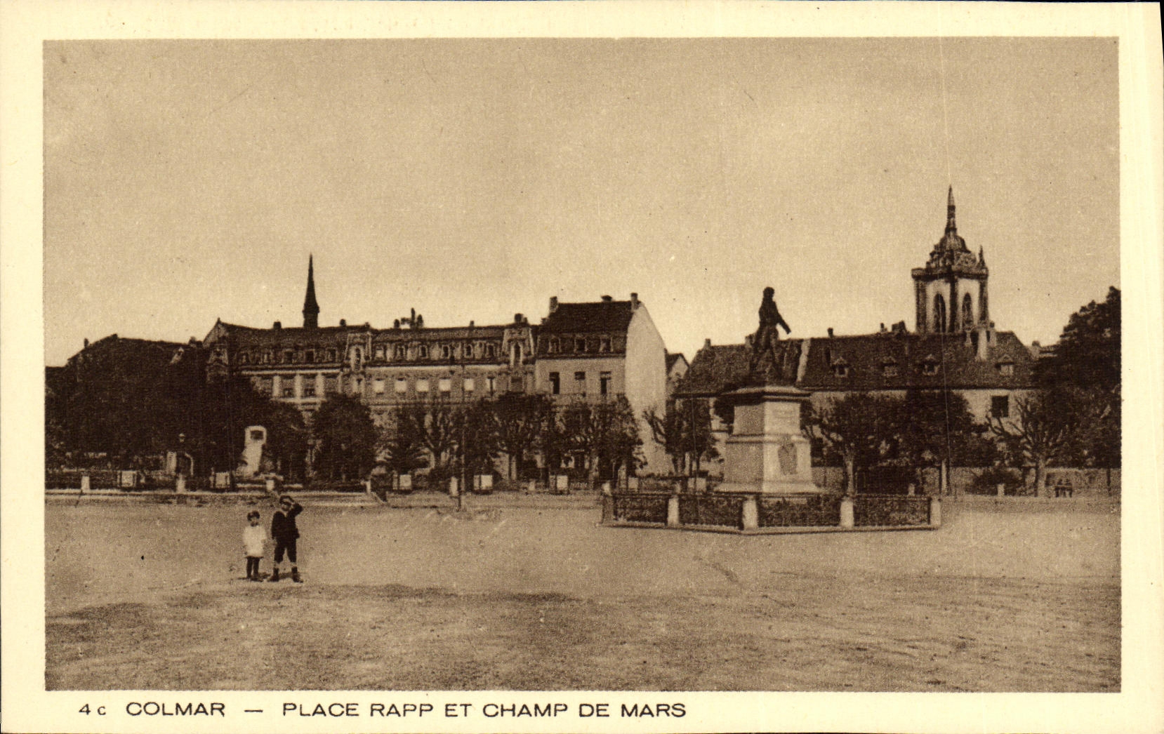 La POSTAL Colmar de la VENDIMIA coloca Rapp y Champ de Mars