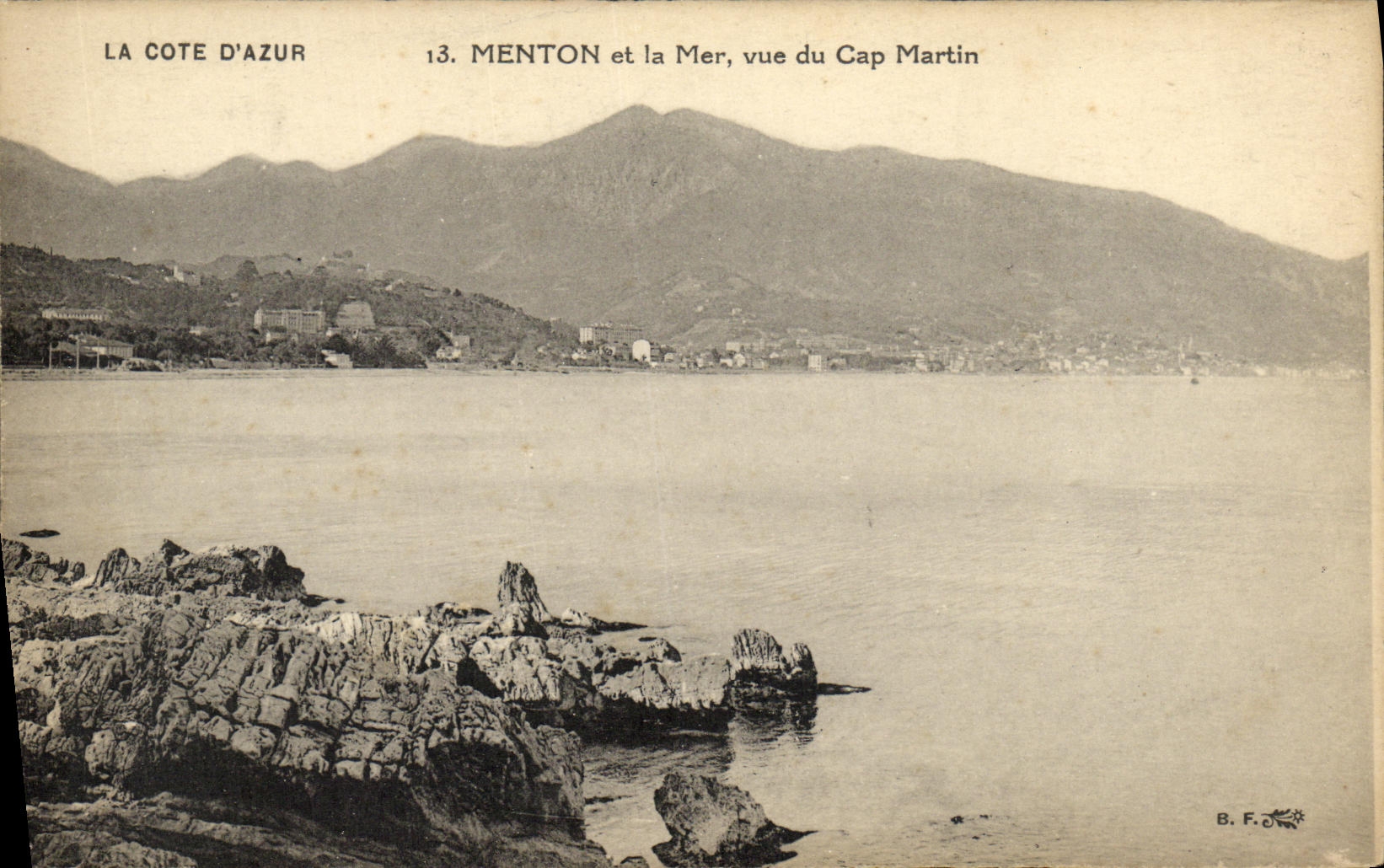 CPA Menton et la Mer vue du Cap Martin