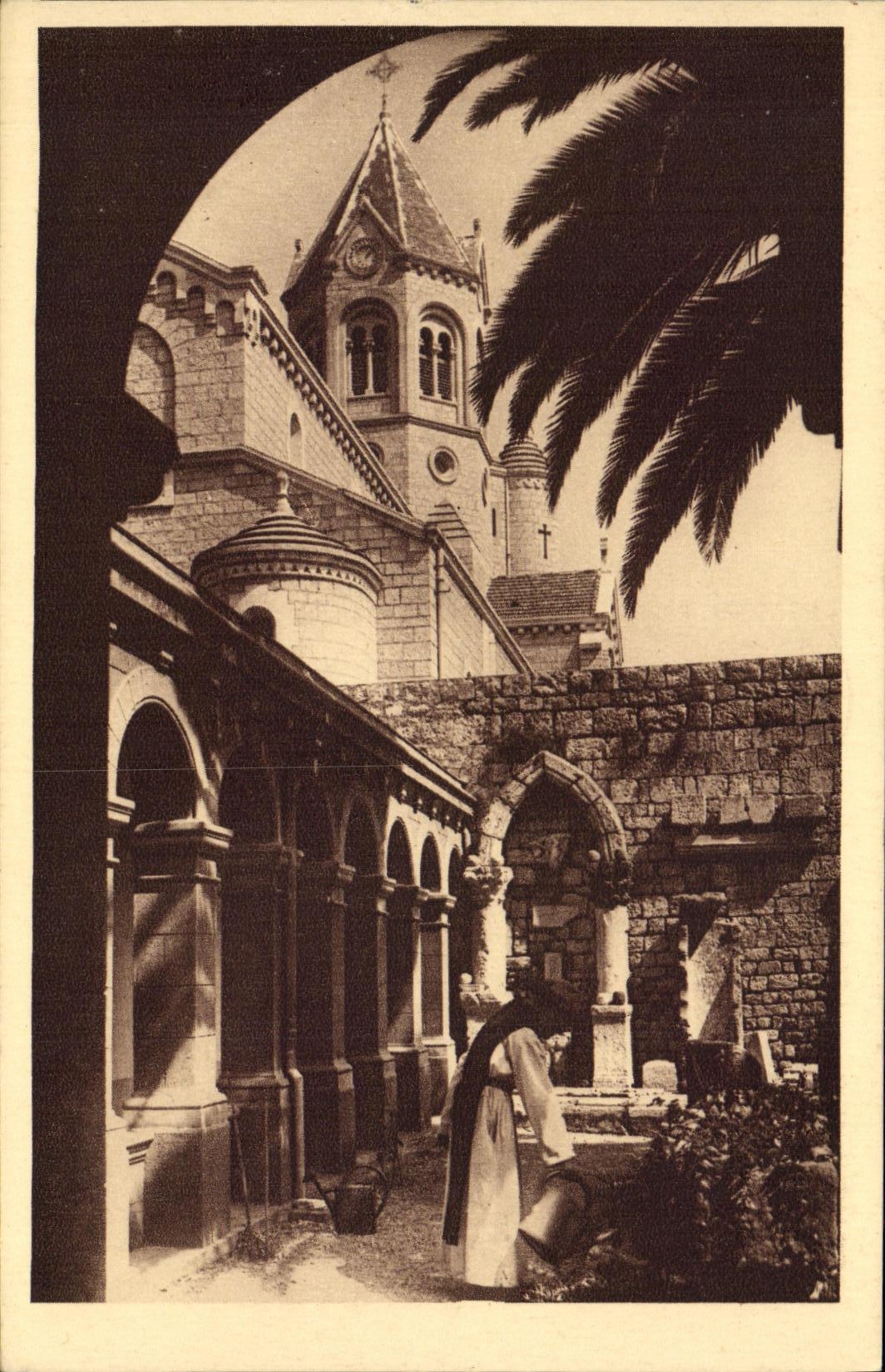 CPA Abbaye de N D de Lerins Ile Saint Honorat Un coin du Musee lapidaire