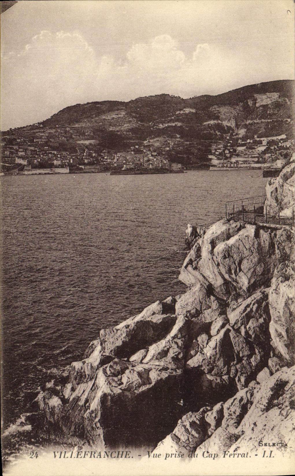 CPA Villefranche Vue prise du Cap Ferrat