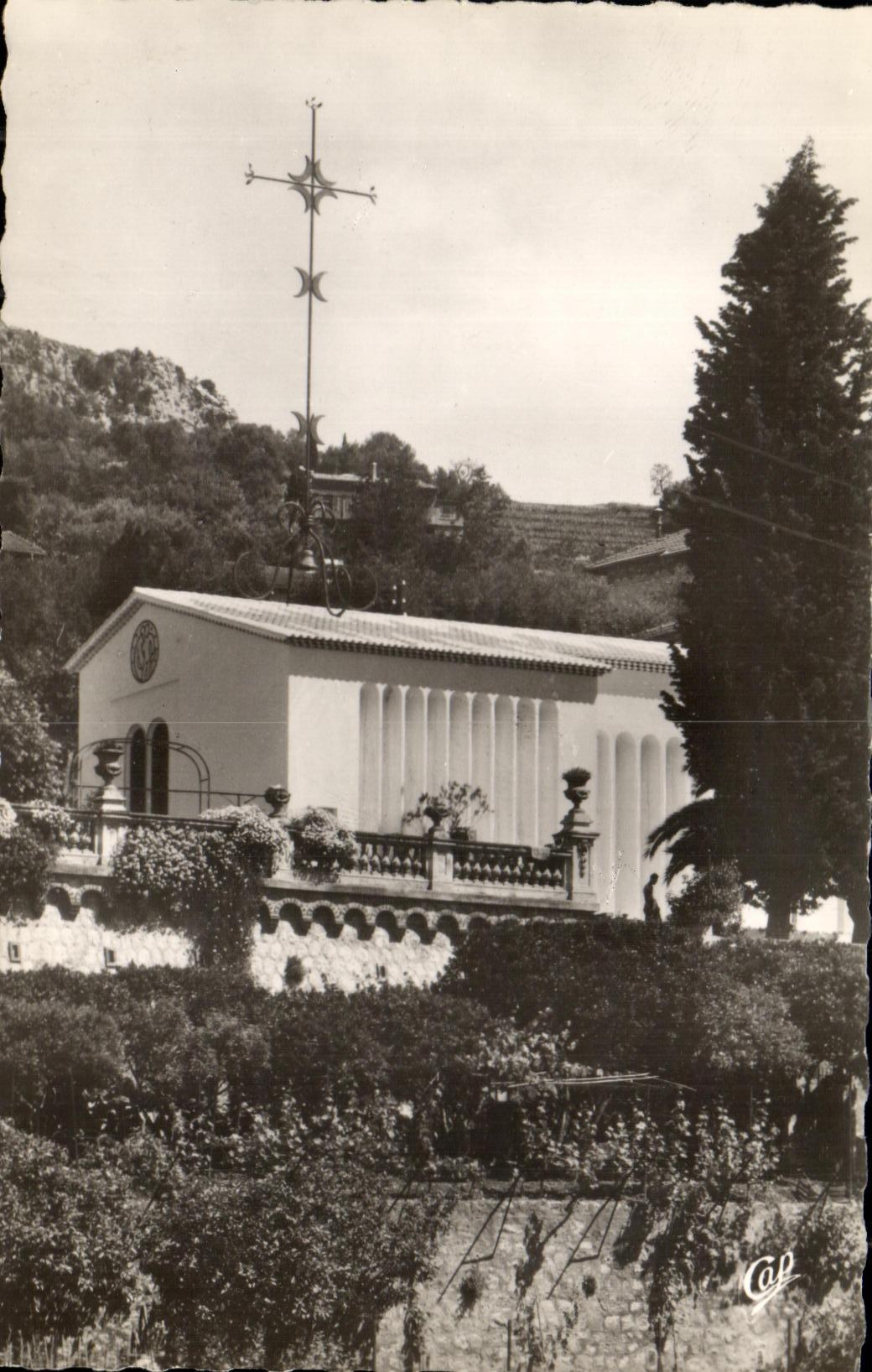 CPM Vence Chapelle du Rosaire concue par Henri Matisse maitre de l oeuvre