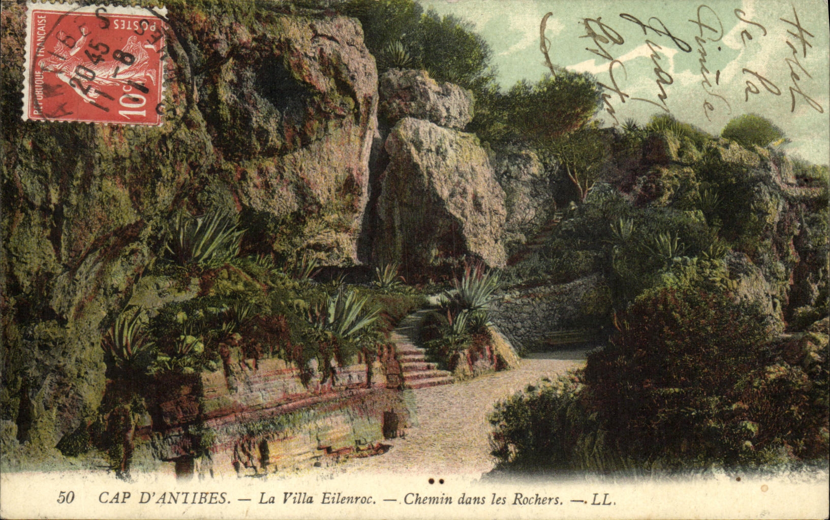 CPA Cap D Antibes La Villa Eilenroc Chemin dans les Rochers