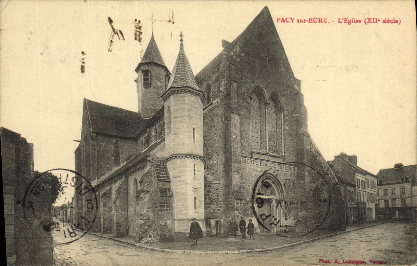 CPA Pacy sur Eure L Eglise