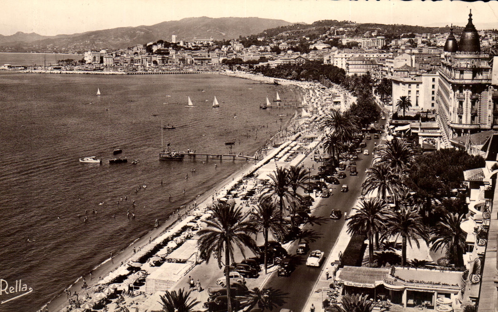 VINTAGE POSTCARD the Dimension D Cannes Azure View on the Beach and Suquet