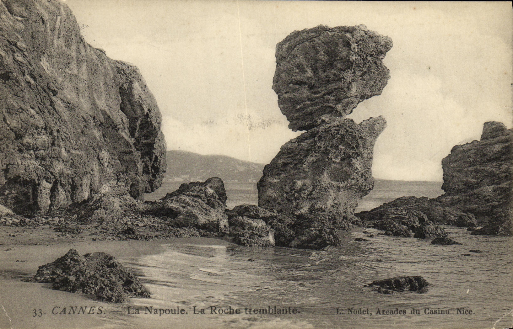 VINTAGE POSTCARD Cannes Napoule the Trembling Rock