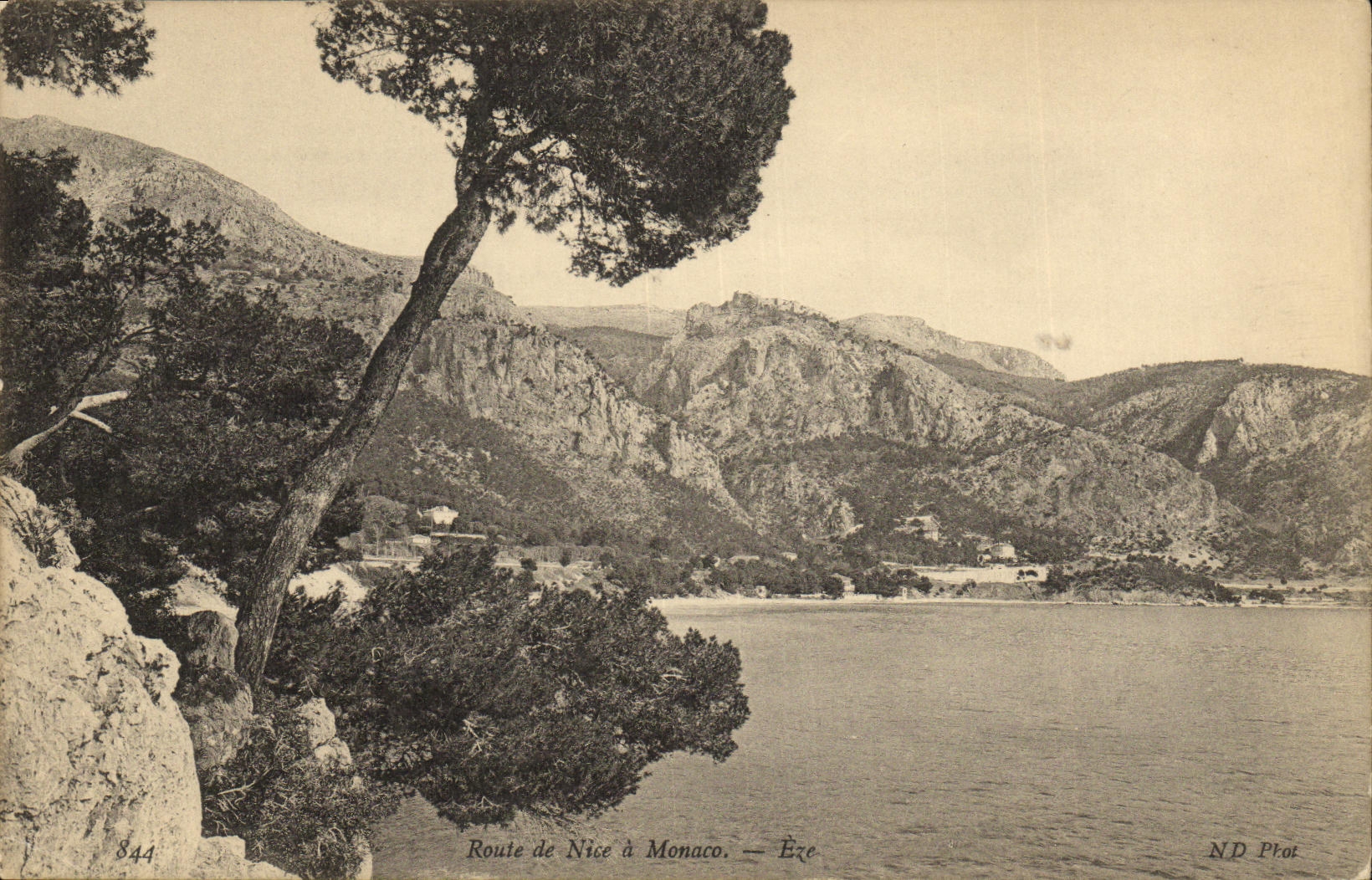 CPA Nice Route de Nice a Monaco