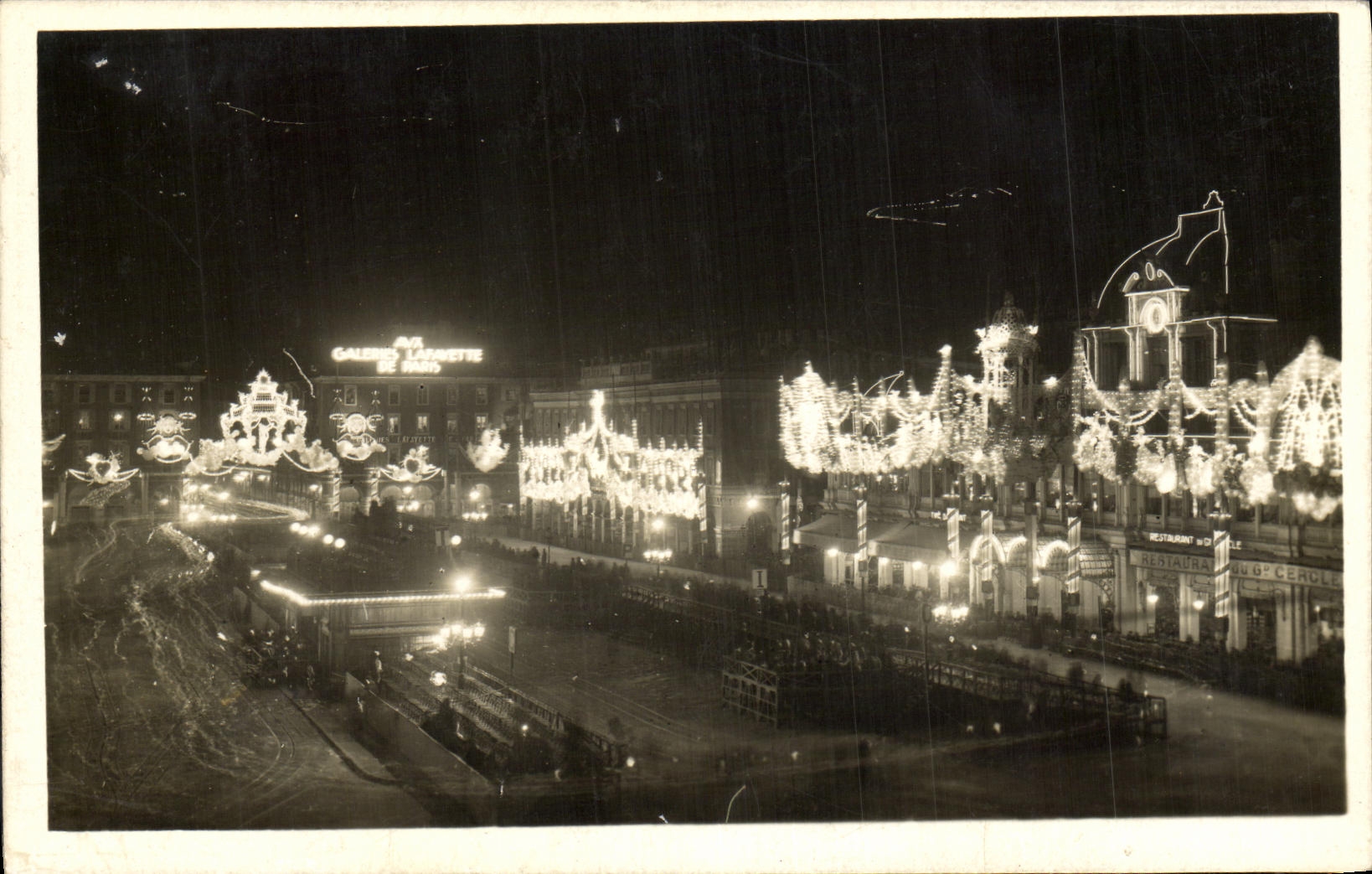 CPA Nice Carnaval Eclairage 