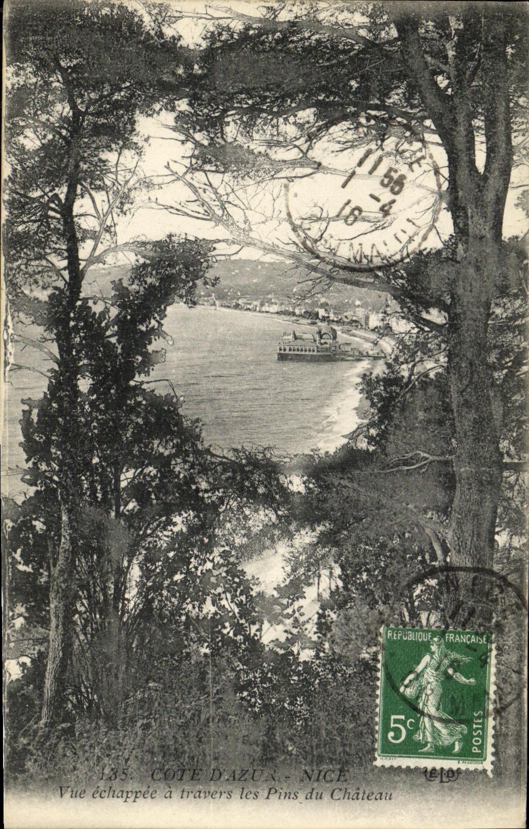 Niza de la POSTAL de la VENDIMIA vista escapado a traves de los pinos del castillo