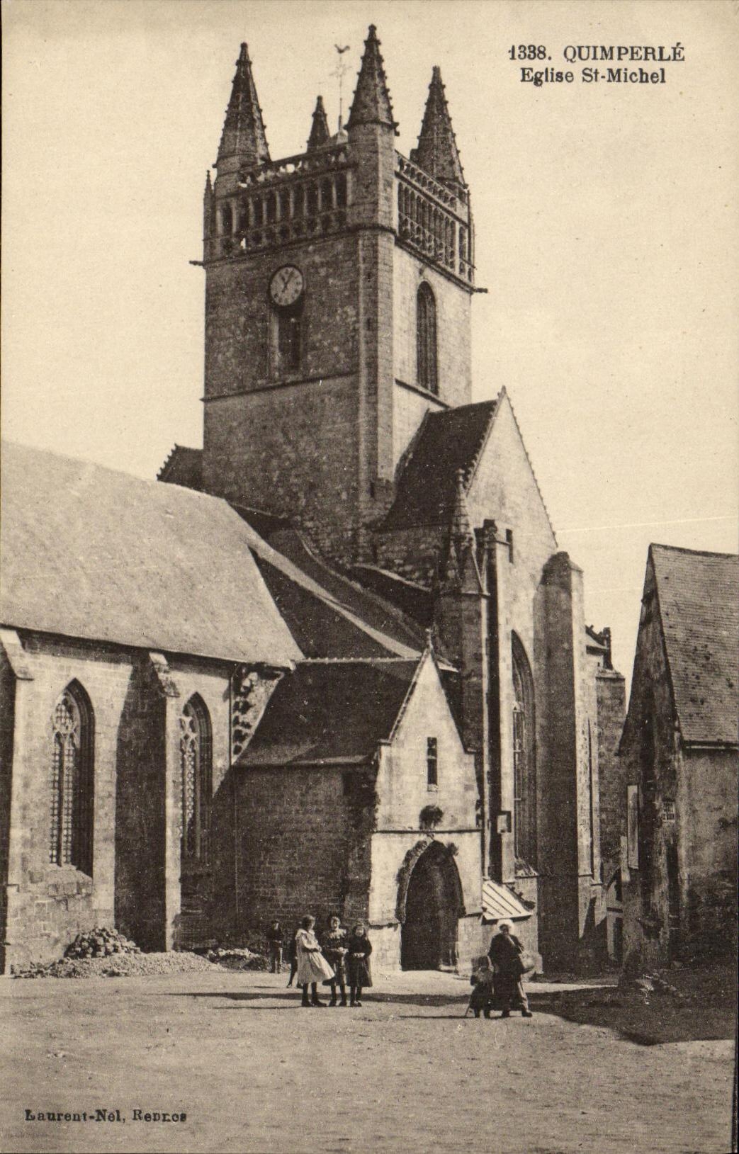 VINTAGE POSTCARD Quimperle Church St Michel Children