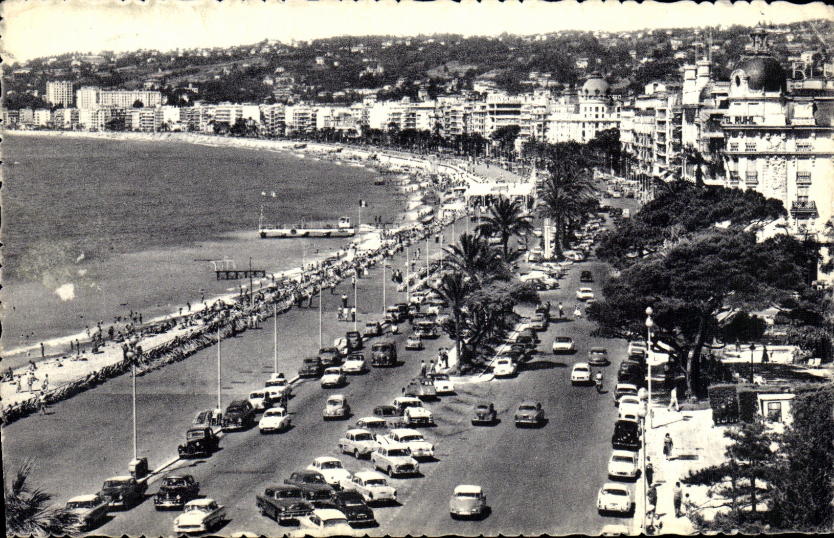 VINTAGE POSTCARD Nice Walk of Angiais