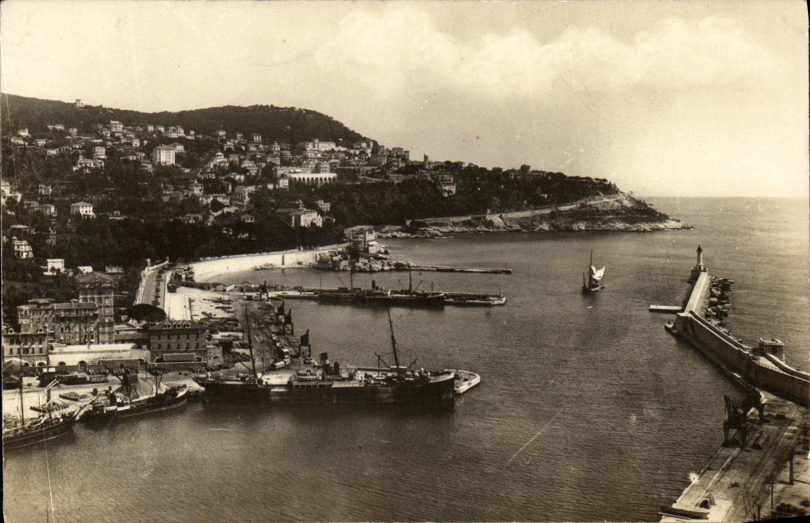 CPA Nice Le Mont Boron Bateau