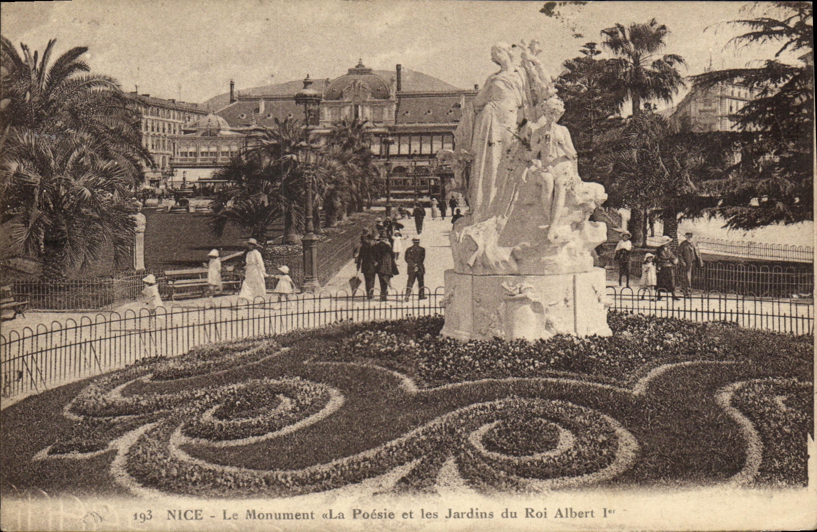 CPA Nice Le Monument La Poesie et les Jardins du Roi Albert 1er