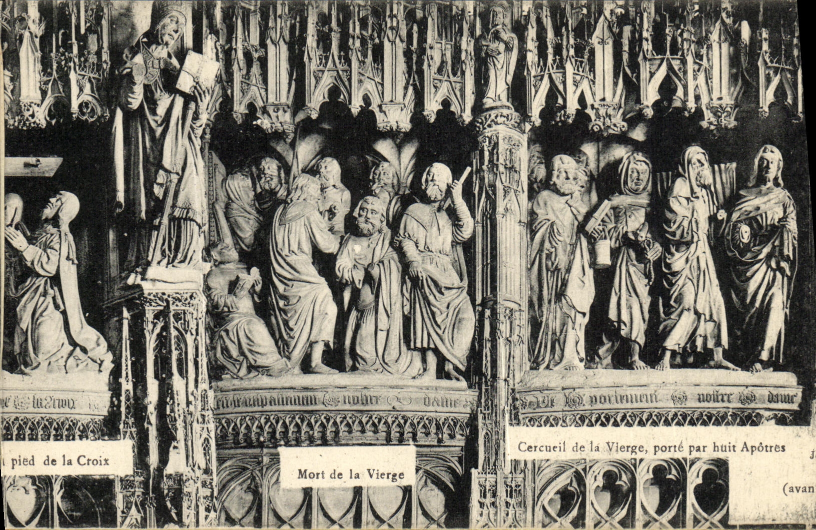 CPA Mort de la Vierge Chartres