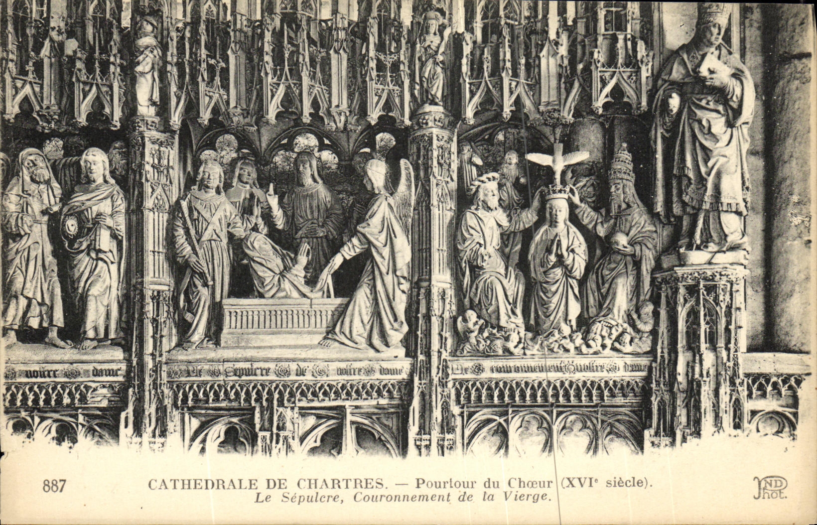 CPA Cathedrale de Chartres Pourtour du Choeur XVl e siecle Le sepulcre couronnement de la vierge