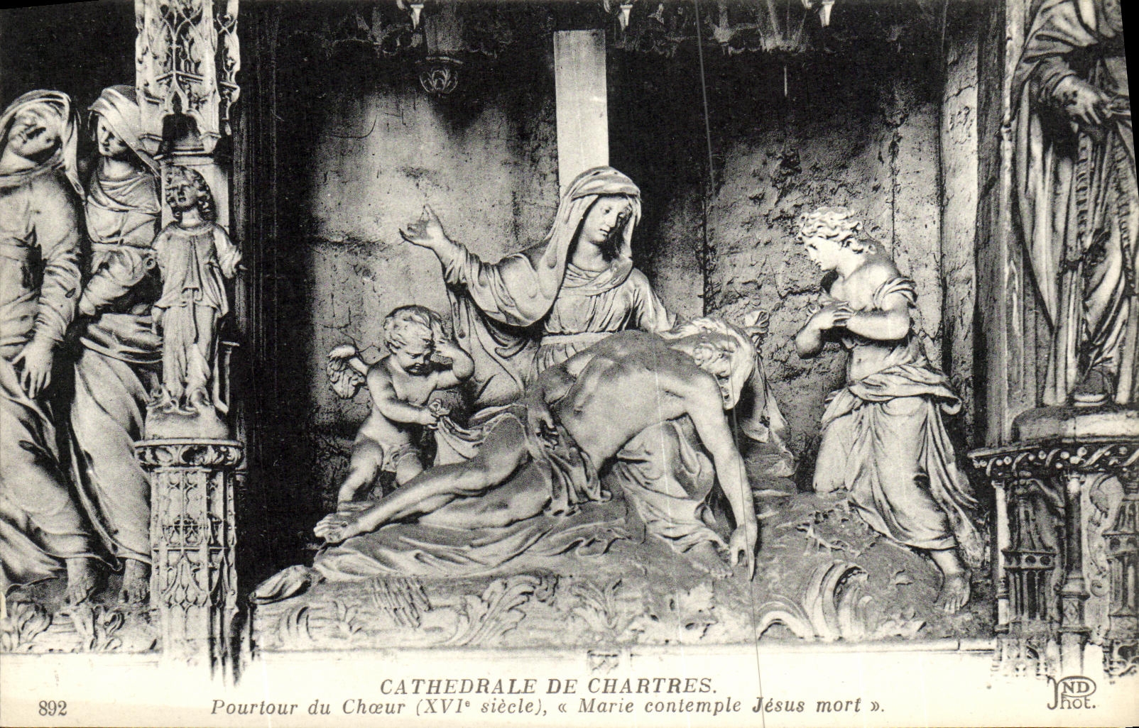 CPA Cathedrale de Chartres Pourtour du Choeur XVl e siecle Marie contemple Jesus mort