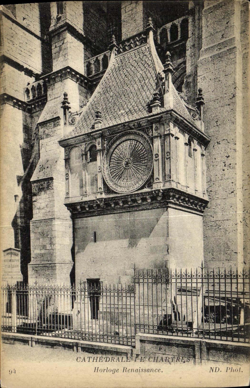 CPA Cathedrale de Chartres Horloge Renaissance