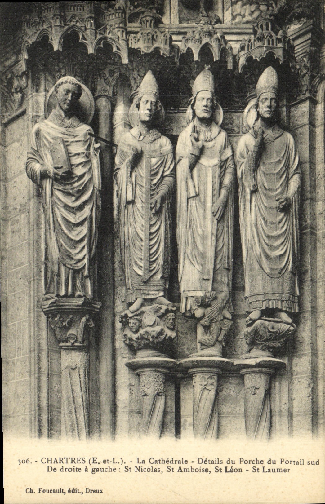 CPA Chartres La Cathedrale Details du Porche du Portail sud St Nicolas St Amboise St Laumer