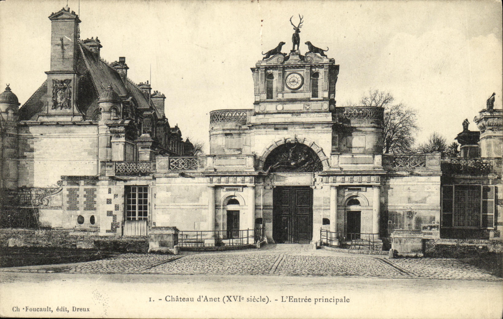 CPA Chateau d Anet L Entree Principale