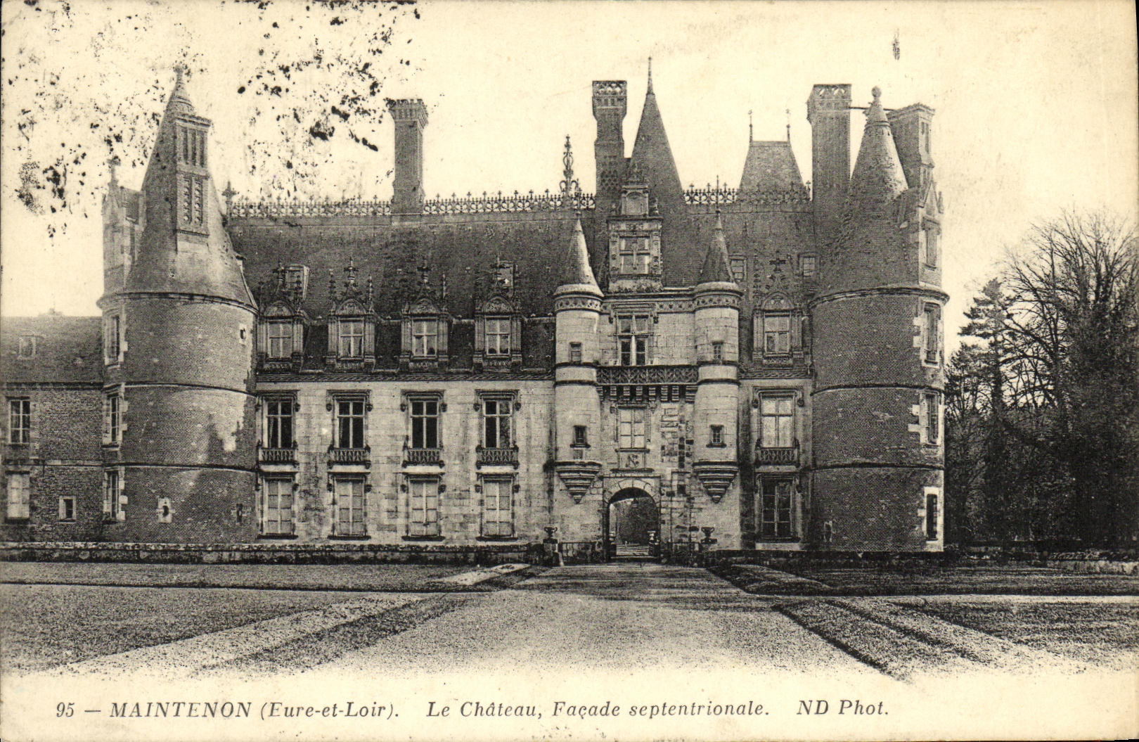 CPA Maintenon Chateau Facade Septentrionale