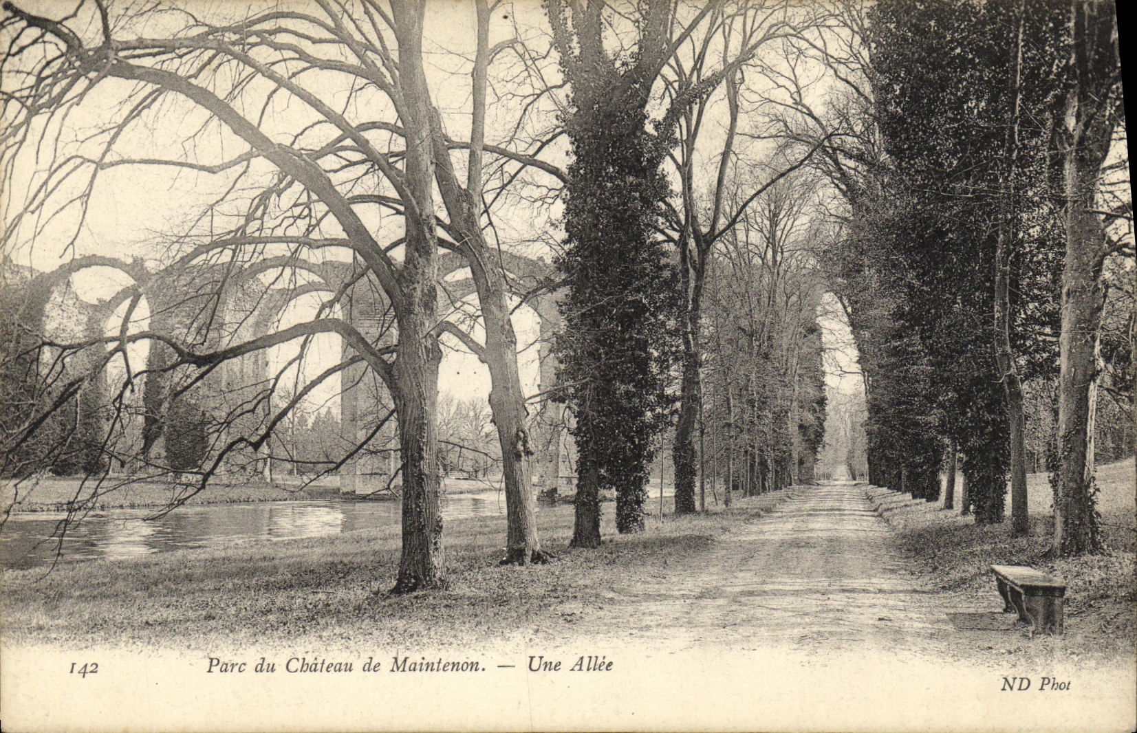 CPA Maintenon Chateau Parc Une Allee