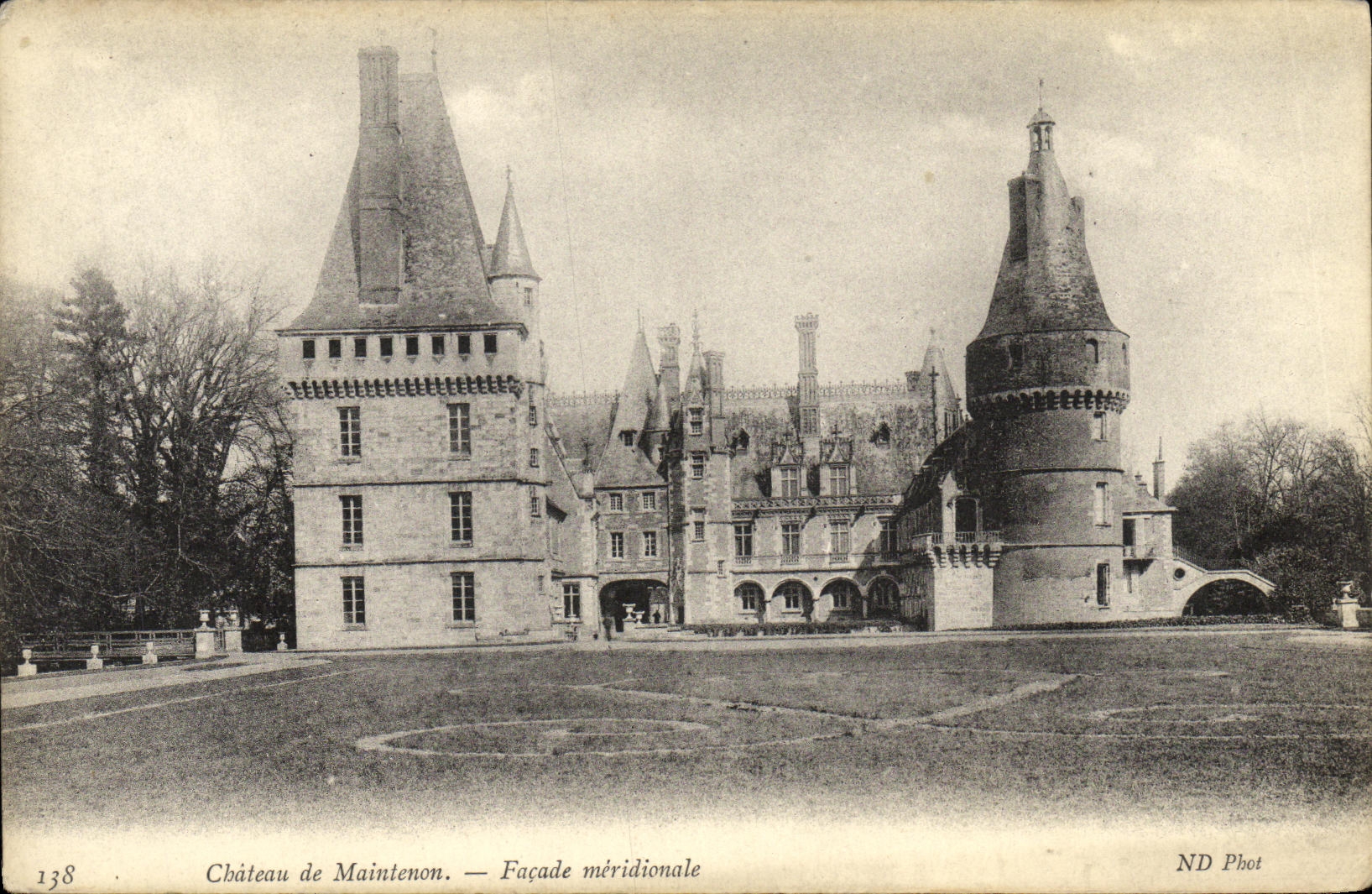 CPA Maintenon Chateau Facade Meridionale