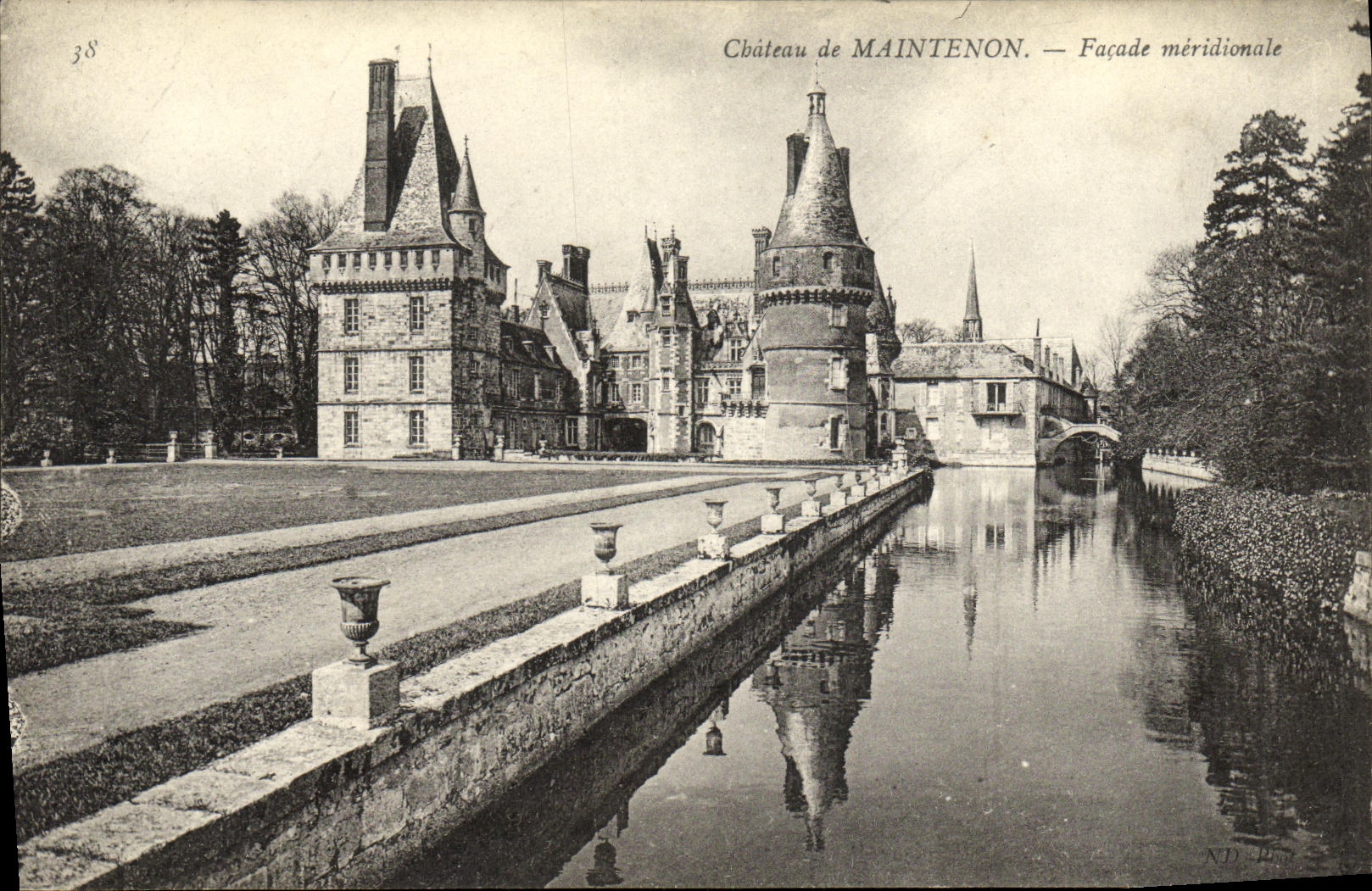 CPA Maintenon Le Chateau Facade Meridionale
