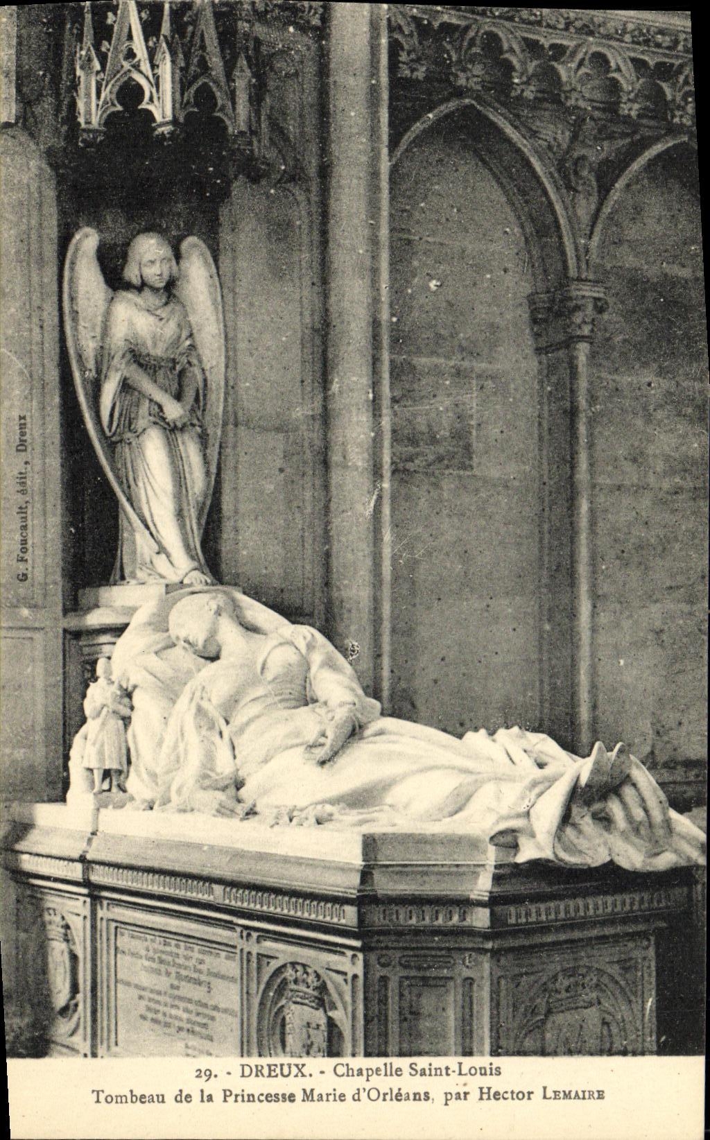 Tumba de St  Louis de la camara acorazada de Dreux de la POSTAL de la VENDIMIA de la princesa Marie D Orleans de Hector Lemaire