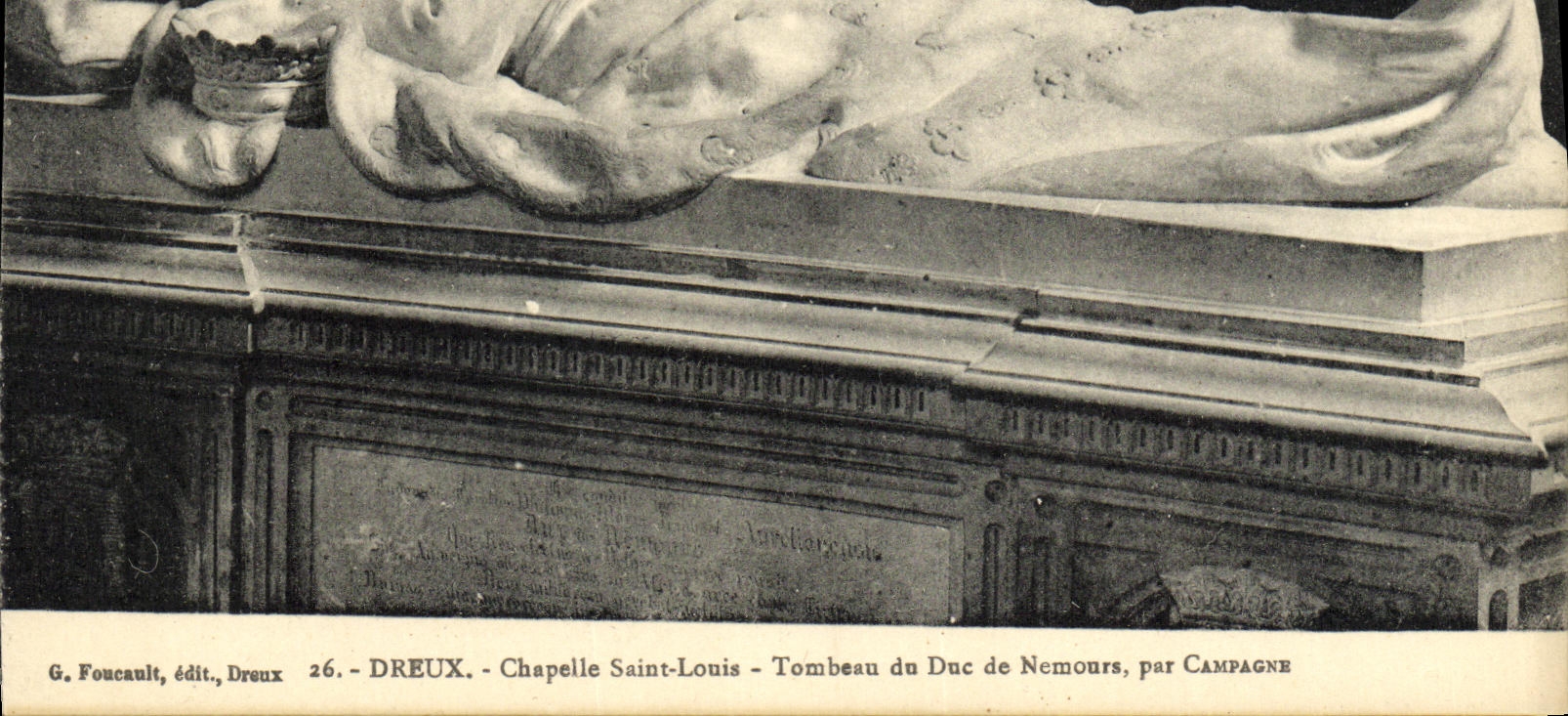 Tumba de St Louis de la camara acorazada de Dreux de la POSTAL de la VENDIMIA del duque de Nemours de Countryside