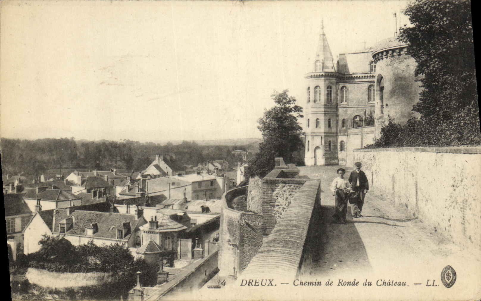 Manera cubierta de Dreux de la POSTAL de la VENDIMIA del castillo