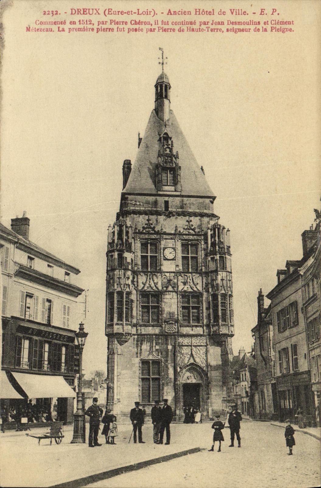 Ayuntamiento viejo de Dreux de la POSTAL de la VENDIMIA