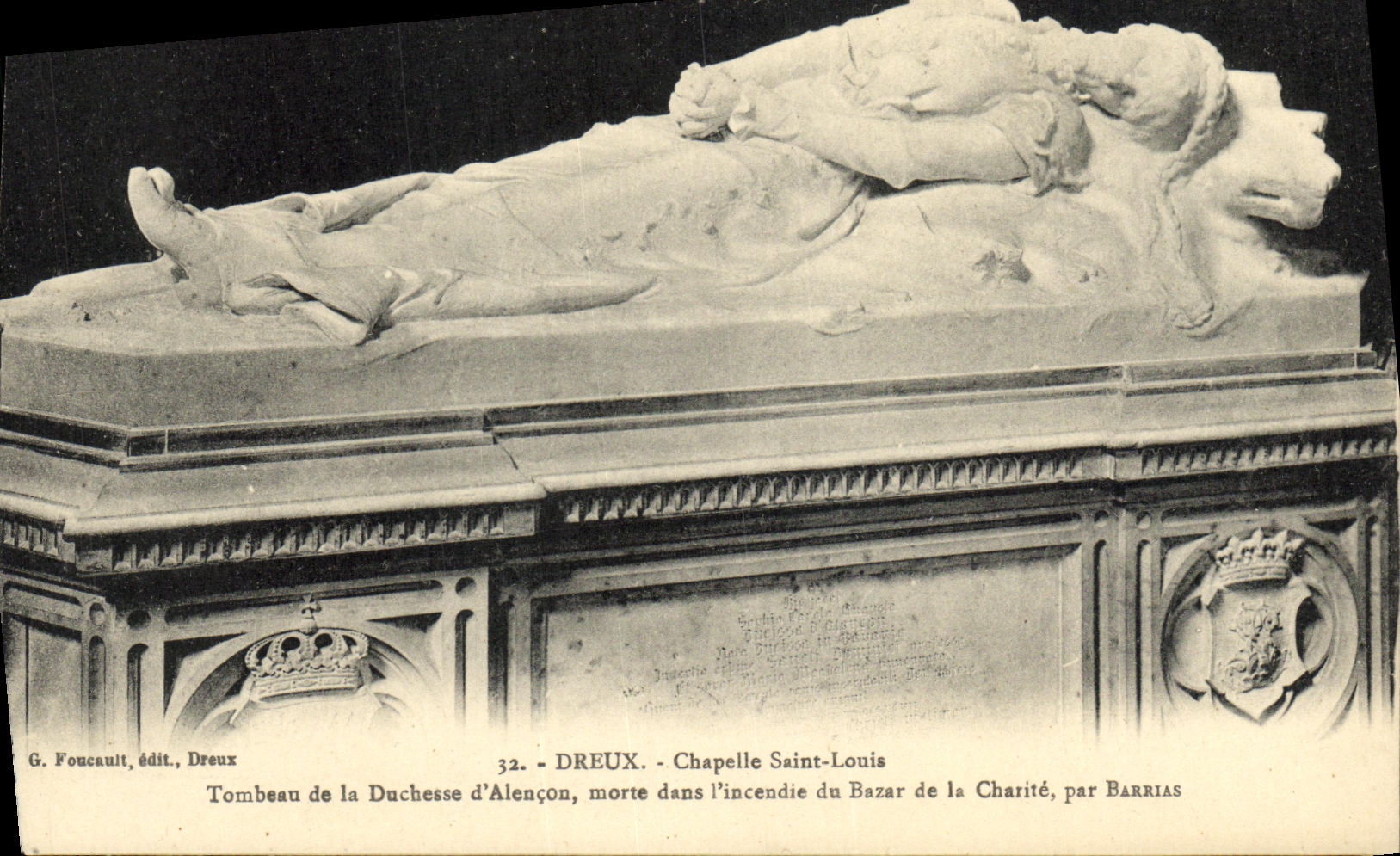 Tumba de Dreux La Chapelle St  Louis de la POSTAL de la VENDIMIA de la duquesa D Alenzon