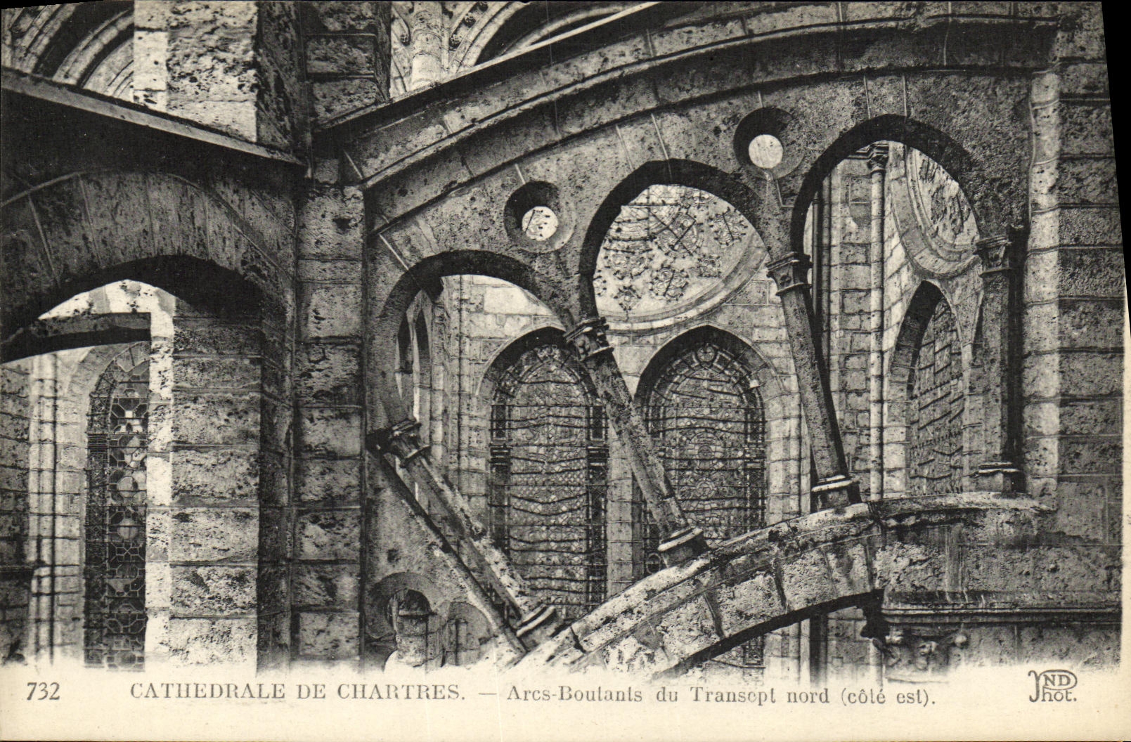 CPA Chartres Cathedrale De Arcs Boulants Du Transept Nord