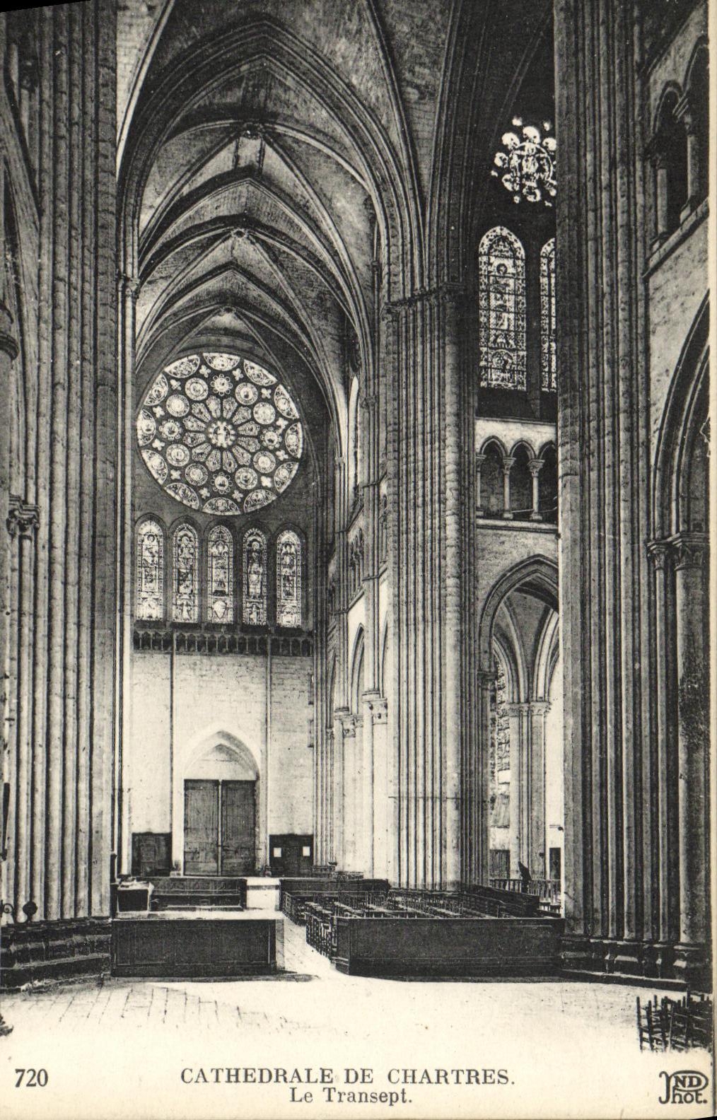 CPA Chartres Cathedrale Le Transept
