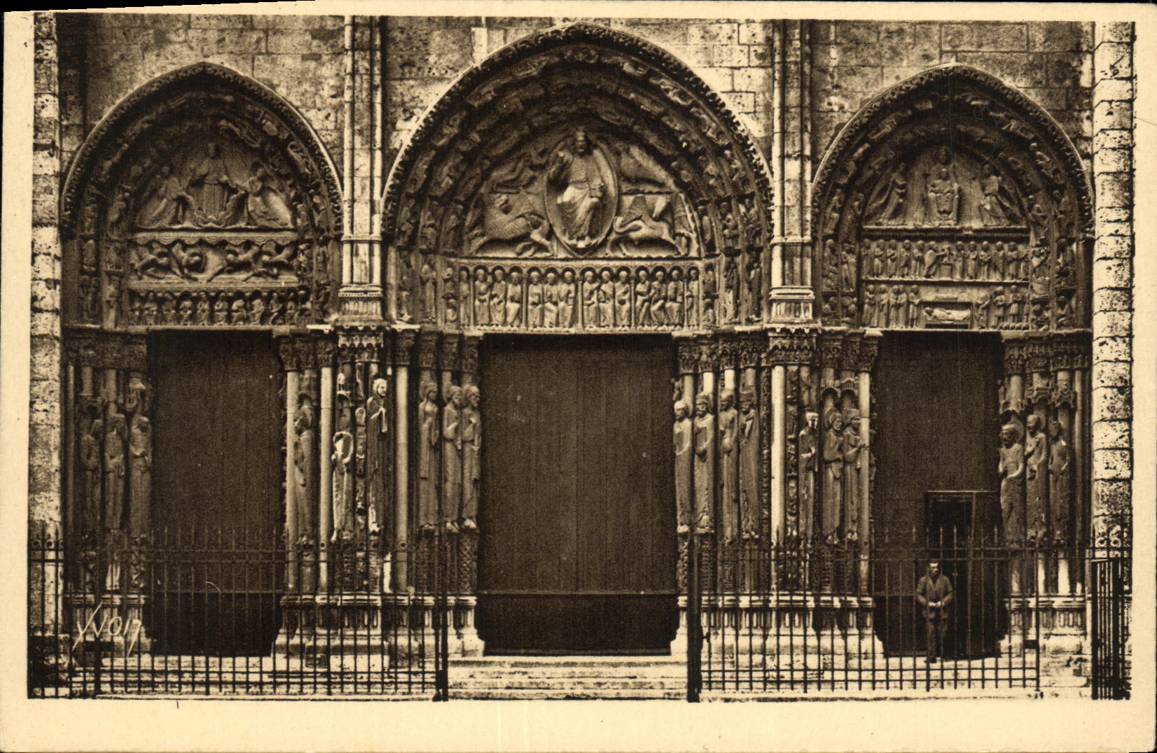 CPA Chartres de Cathedrale Le Grand Portail