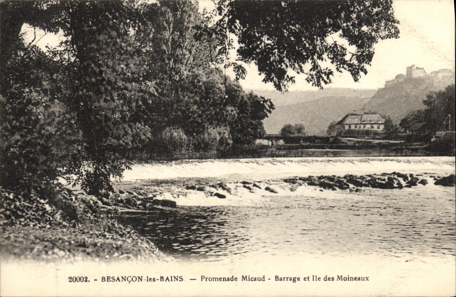 CPA Environs de Besancon les Bains Promenade Micaud Barrage et Ile des Moineaux