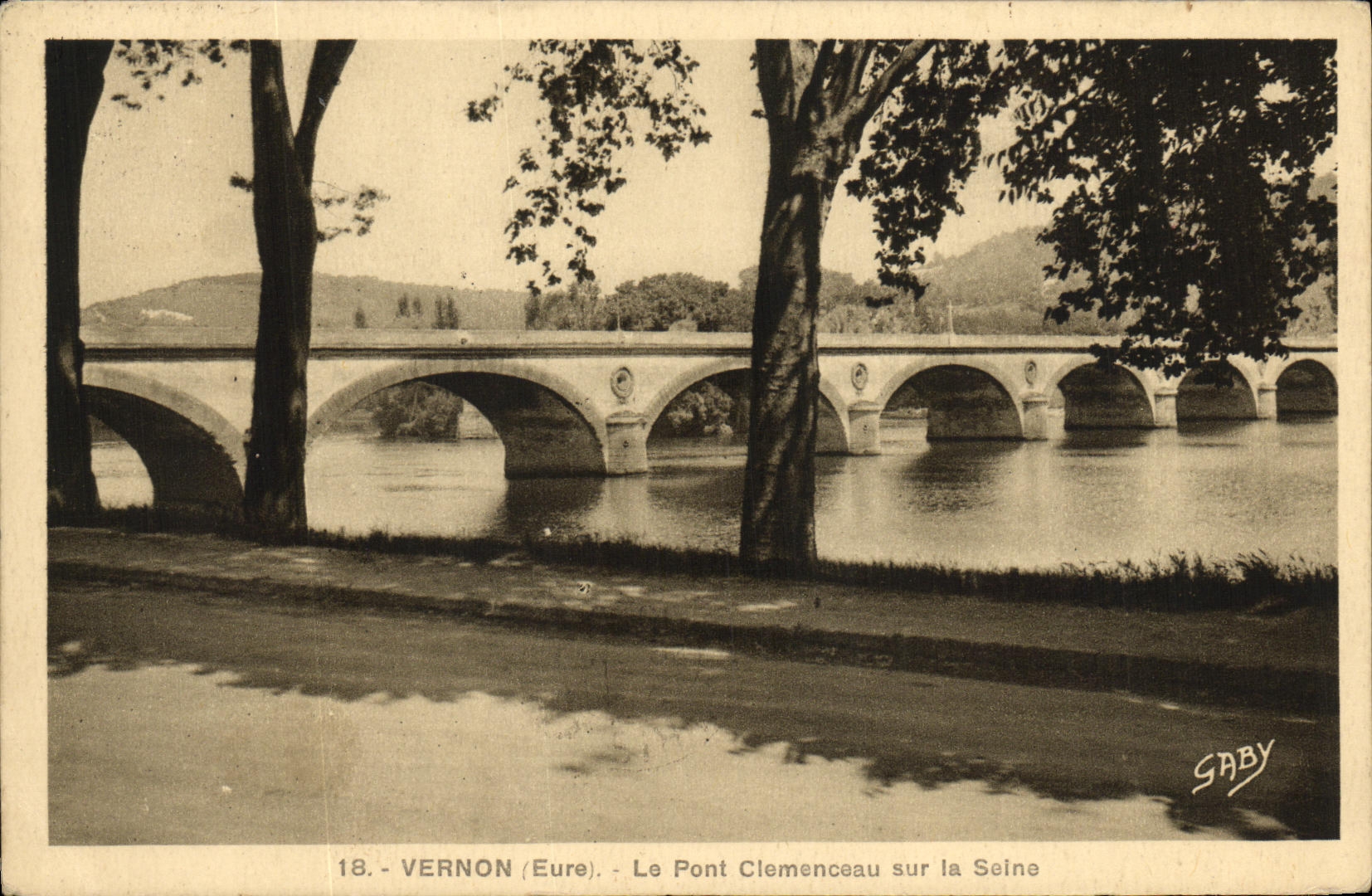 VINTAGE POSTCARD Vernon the Clemenceau Bridge on the Seine