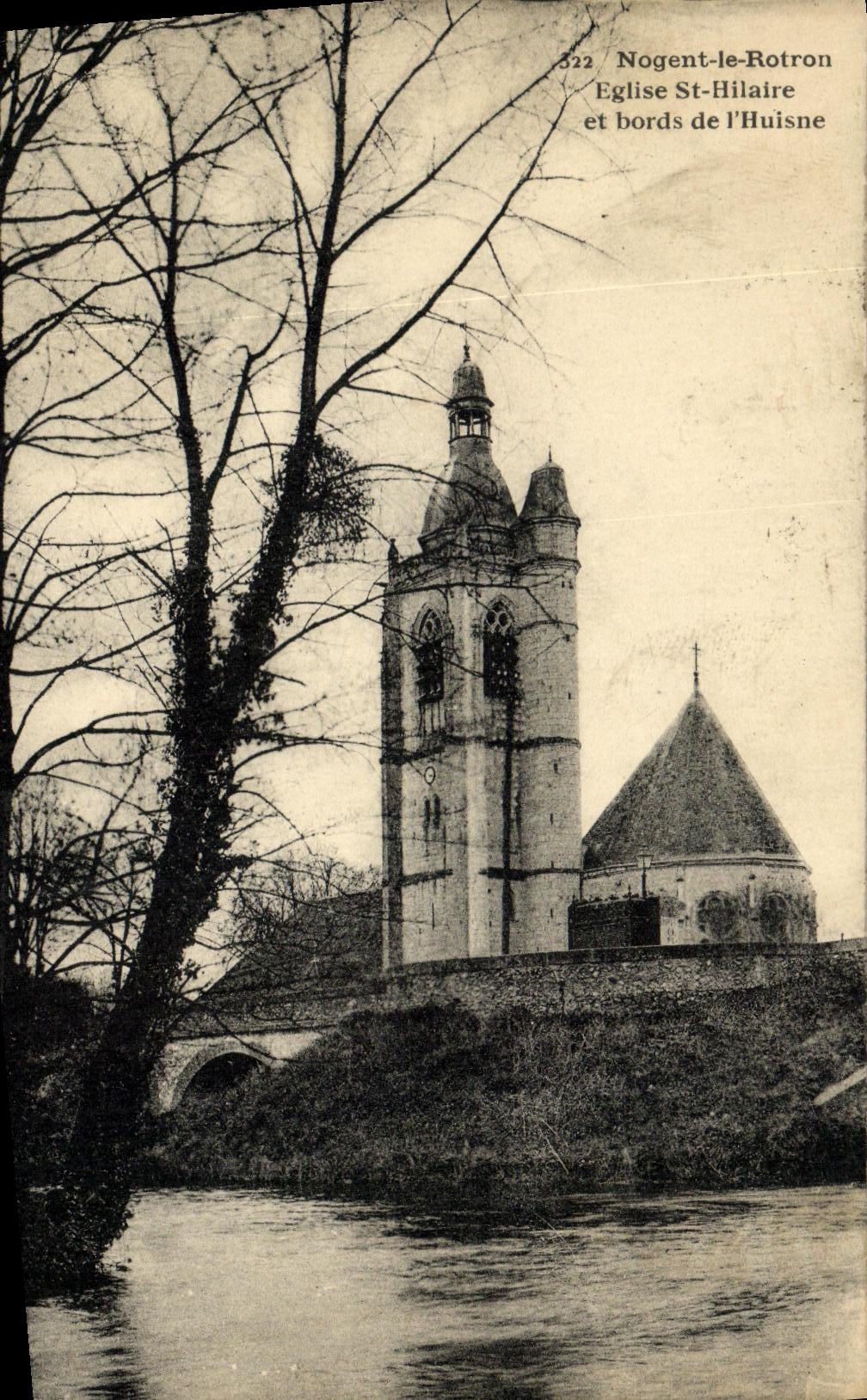 CPA Nogent le Rotrou Eglise St Hilaire et Bords de L Huisne